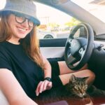 Sara Dietschy Instagram - Just a girl and her cat. Driving across the country. 🫠
