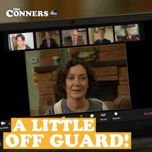Sara Gilbert Instagram - When you realize it’s a video call. New episode of #TheConners tonight at 9/8c on ABC.