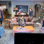 Sara Gilbert Instagram - New year, new episode... @theconnersabc are back tonight