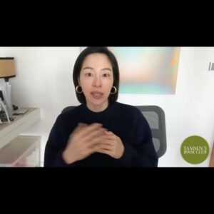 Sara Jane Ho Instagram - I know this topic is divisive so l’d love to hear how YOU handle it. When it comes to breaking up with a friend do you slow fade or do you tell them straight up? 🤔

I love @sarajaneho’s new book ‘Mind Your Manners’ because it gives real life application in the most classy way. You may recognize her from her hit Netflix show, and she also owns an etiquette school! Comment READ and I’ll DM you a link to her book and some more of my current favorites! #tamsensbookclub