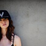 Sara Malakul Lane Instagram - Invest in your favorite songs. Check it all out at @vezt #thefutureofmusic 📷by @thewolfxlion