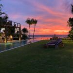 Sara Malakul Lane Instagram - Infinity @nokubeachhouse 📷 @azzafromdablok #bali #sunset #infinity #nokuhouse #seminyak #indonesia #nofilter