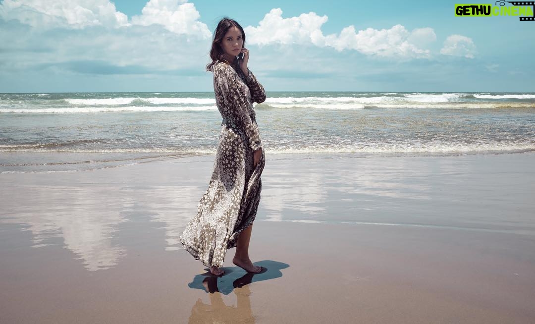 Sara Malakul Lane Instagram - @poupettestbarth #poupettestbarth #alwaysthesun 📷 @doradodenise @dedostudio