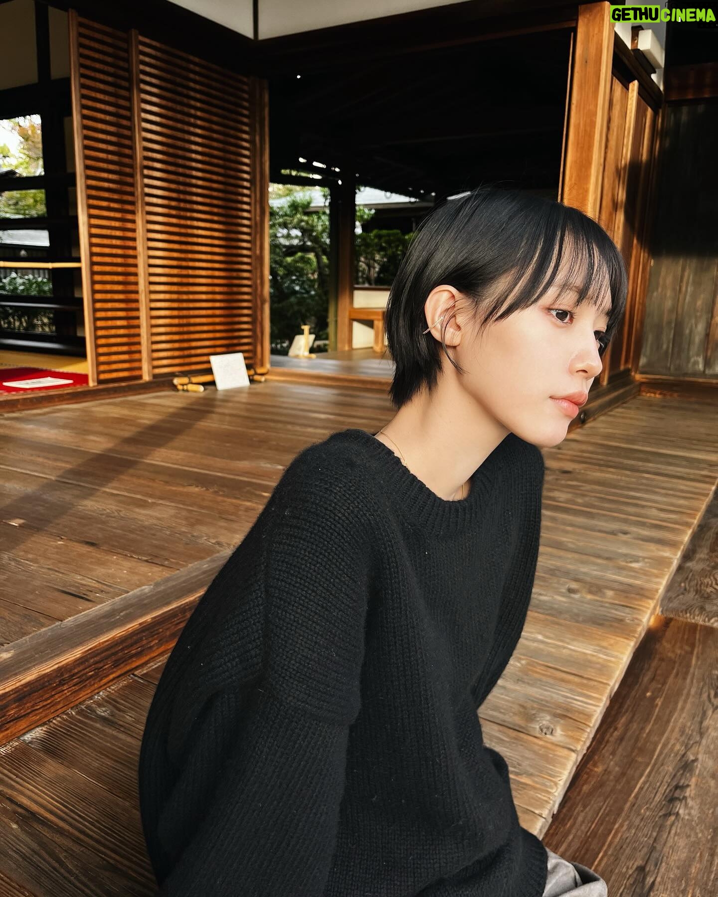 Sara Minami - 34.3K Likes - 携帯不調。。。