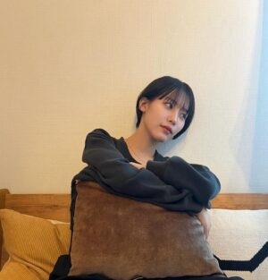 Sara Minami Instagram - カニが食べたすぎてエビカニクス聴いてる