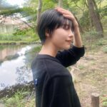 Sara Minami Instagram - この季節って何を着るのが正解かわかる方います？？