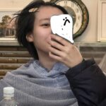 Sara Minami Instagram - 支度中。まだ起きる気配のない寝癖。