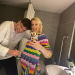 Sara Pascoe Instagram – Here we go again. Eating for two and drinking for no one 👶🏼