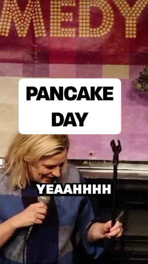Sara Pascoe Instagram - Happy pancake day everyone 🥞 

Only 261 days till Halloween!😅