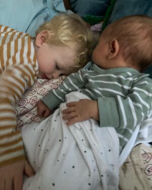 Sara Pascoe Instagram - I’ve been in a hormone hole for three weeks so excuse my lateness- allow me to introduce baby Albie. As a 42 year old infertile woman I can’t believe my luck to have had two children (🙏🏽ivf). I also can’t believe how much washing there is. I’ll see you at gigs later in the year when I’ve stopped crying every three minutes, lots of love ❤️❤️❤️ ps last photo is @steenrasko I think his face sums up the post partum period very well