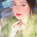 Sara Raza Khan Instagram – A little over Glow 🥰  all thanks to Lahore’s 43 ° C Sun ☀️ Shine !!! #sararazakhan #music