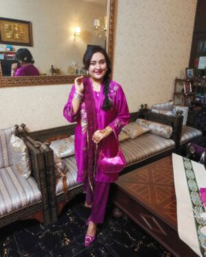 Sara Raza Khan Instagram - Eid Mubarak 💜

Enjoy the Mini Vlog 2 only on our YouTube▶️ Channel 
Link in bio 🔗

https://youtu.be/FVKq6tF5jzc?si=5FWzxhO9fusLBneP