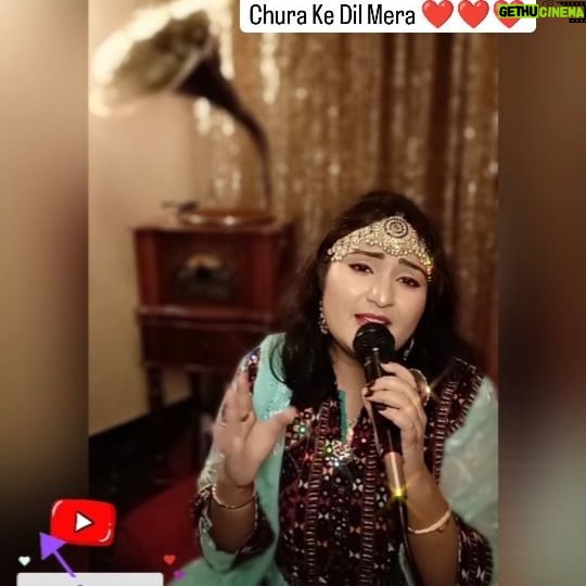 Sara Raza Khan Instagram - Agar mein Bata Dun Mere Dil mein Kya hai 🥰 . . . . . #sararazakhan #sararazakhanlive