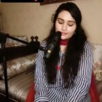 Sara Raza Khan Instagram - straight from SRK Studio's 🎙️ sachiyan pareetan jado la layie sajna nu nai aajmayida.. ❤ sohne bhave mil jaan lakh ni kade ni yaar vatayida...! { no matter how many beautiful faces we meet Our love for the One ❤remains Constant} #sararazakhan #sararazakhan #reels #Covers #punjabi #amrindergill #sararazakhan #music #endlesslove #studio #trending #bollywood