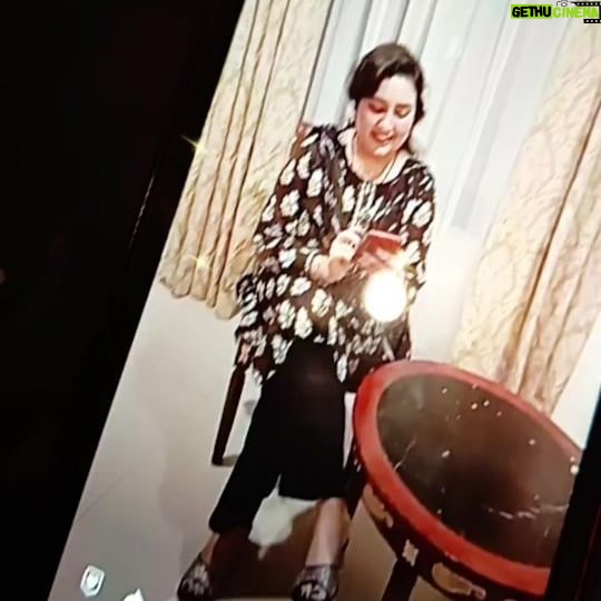 Sara Raza Khan Instagram - Sara Raza Khan Live from Dubai