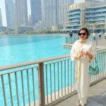 Sara Raza Khan Instagram - Sun☀️ @sararazakhan #dubai #burjkhalifa #travel #love #instagood