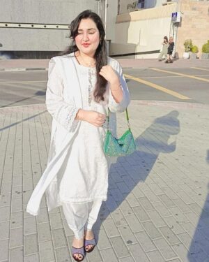 Sara Raza Khan Instagram - 💌

#sararazakhan