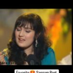 Sara Raza Khan Instagram – Sakal ban ❤️
A Beautiful rendition by my Teacher Ustad Abdul Rauf Saheb!!!! 
.
@sararazakhan 💫
.
.
#singersadda #purebliss #sakalban #heeramandi #reels #musicians #loop #oldisgold #artist #blissful
