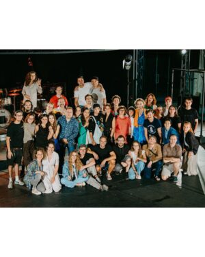 Sara Sandeva Instagram - Marta 2023. Děkuji @letni_scena_musea_kampa a celý naší partě za další krásný léto. Tak zas za rok. ✨✨✨