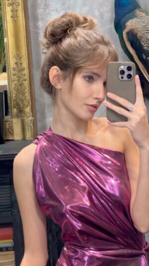 Sara Sandeva Instagram - Team of this 💜 look. Styling @anamecz muah @honzarogos and also hair @michalzapomel #loveit THANK YOU