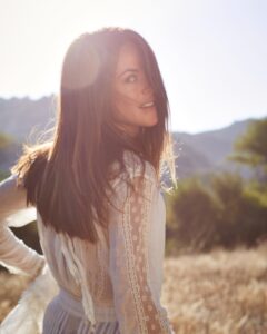 Actress Sarah Butler HD Instagram Photos and Wallpapers March 2020