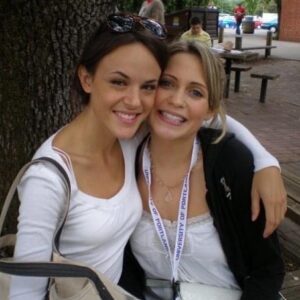 Sarah Butler Instagram - It’s my sister’s birthday today and I just want everyone to know how much I L.O.V.E. her ❤️❤️🧁🎉🎈#happybirthdayemily #hbd❤️ #29 #wbw
