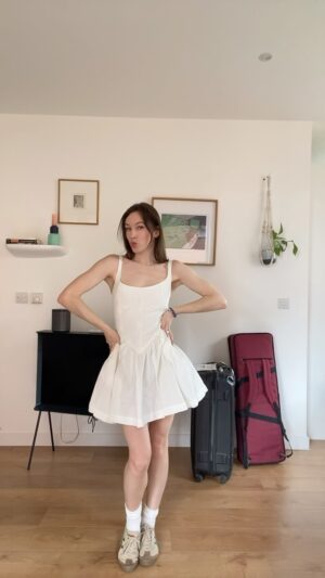 Sarah Close Instagram - london show fit!!!!!! best day of my life out on friday !!!!!! oh so much happening !!!!!!