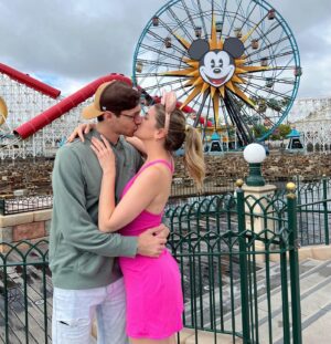 Sarah Fisher Instagram - as my girl Cinderella always says… a dream is a wish your heart makes… thank you for the best vacay everrr @disneyland … you were a dream💫💛💘 #disney100
