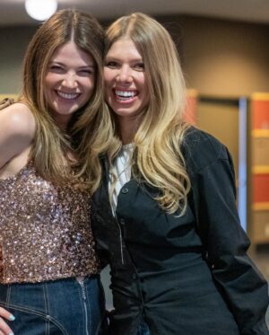 Sarah Fisher Instagram - I went to the moviiiiiesss in Toronto with a bunch of friends and family last week to watch @someonelikeyoumovie and it was beyond special to me💛 love you alll so much it’s wilddddd🥹🦋