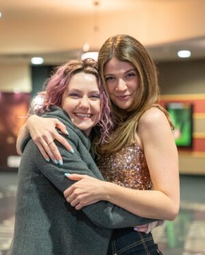 Sarah Fisher Instagram - I went to the moviiiiiesss in Toronto with a bunch of friends and family last week to watch @someonelikeyoumovie and it was beyond special to me💛 love you alll so much it’s wilddddd🥹🦋