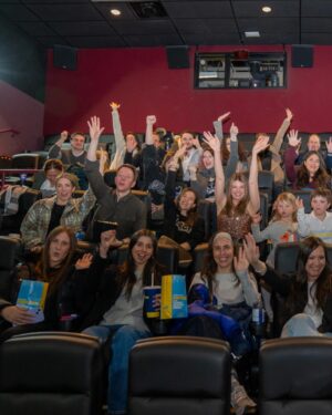 Sarah Fisher Instagram - I went to the moviiiiiesss in Toronto with a bunch of friends and family last week to watch @someonelikeyoumovie and it was beyond special to me💛 love you alll so much it’s wilddddd🥹🦋