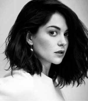 Sarah Greene Instagram - Challenge accepted @ruthbradley24 @edibow @trine.nordestgaard @cathybelton @lillavargen @caoimheomalley  @emmadecaunes @eimearogrady @jeanetteveronicamcg This challenge started in Turkey in response to the murder of 27 year old Pinar Gültekin by her ex boyfriend. This challenge was created to shine a light on the country’s shockingly high femicide rate and on the governments effort to roll back legislation designed to protect women from gender based violence #pinargültekin #womensupportingwomen #domesticviolenceawareness #turkishwomen #femicide