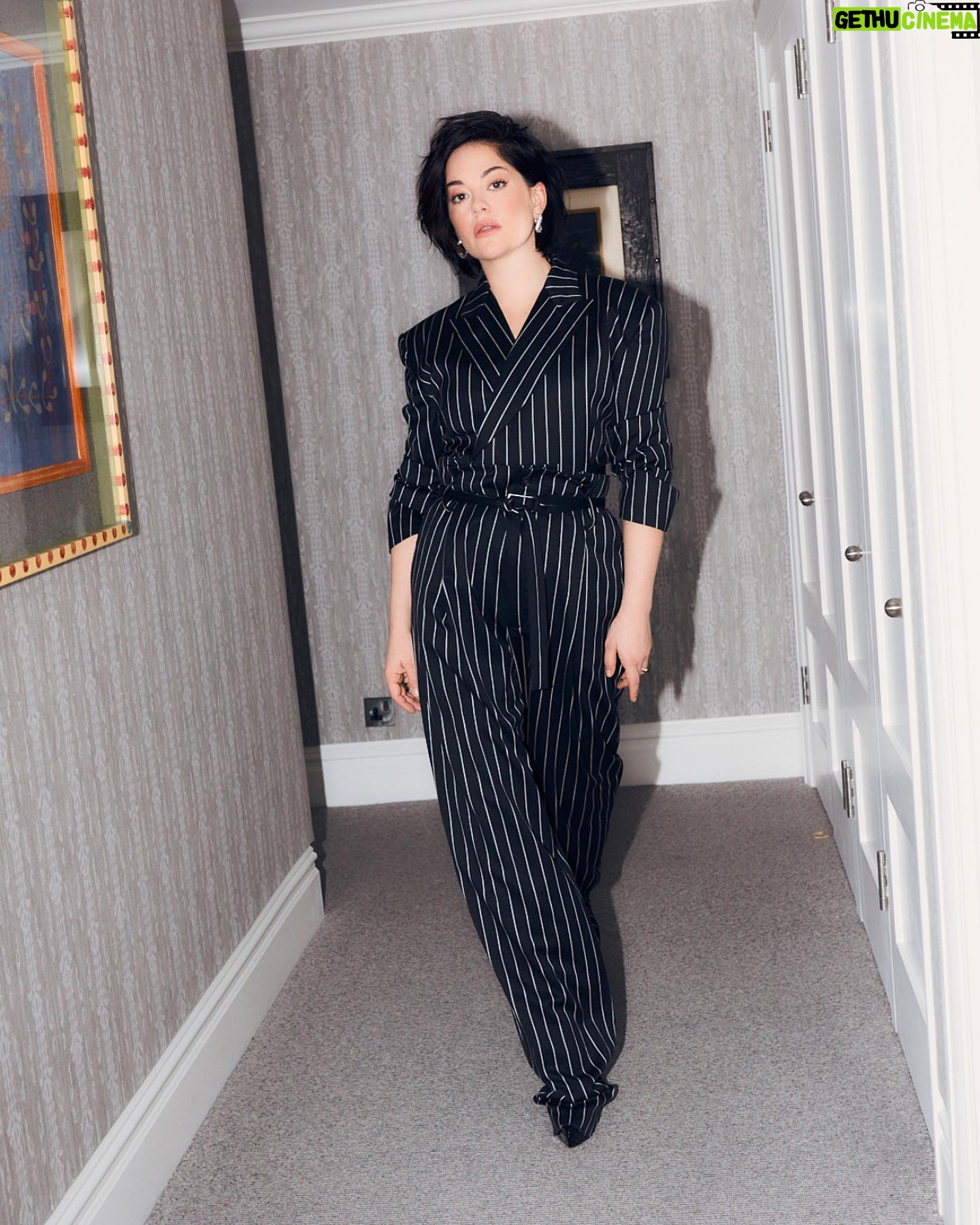 Sarah Greene - 1K Likes - #sexybeast press look #3 @tods • shoes @gianvitorossi • earrings @isabelmarant • STYLIST @chercoulter • HAIR @chadmaxwellhair • MAKEUP @jessica__mejia • GLOW @keren_bartov • PHOTOGRAPHY @hannah.cosgrove