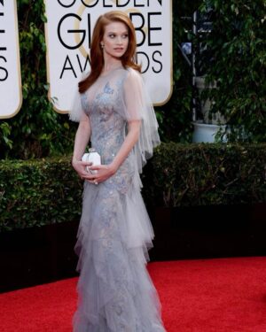 Sarah Hay Instagram - Baby’s first carpet 🪄and first nomination. What a journey it’s been 🥰 #tb @marchesafashion #goldenglobes forever thankful @moirawalleybeckett
