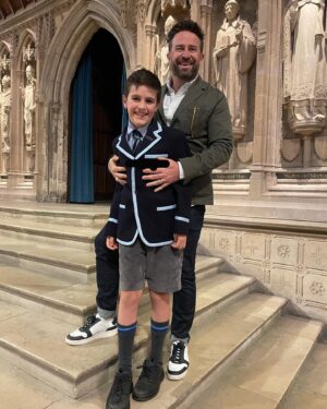 Sarah-Jane Mee Instagram - Took my foot off the gas for a week and it felt GOOD.

Taking time with my favourites for breakfast chats, lazy mornings hanging at home, perfecting plaits, not perfecting nail painting, Elsa dress up 24/7, fun in the garden sunshine, oh and watching our little legend Ted sing @rochestercathedral 🥰 @benray79 🥺
Heart full, head straight - back to work I go ❤️