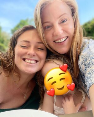 Sarah-Jane Mee Instagram - Took my foot off the gas for a week and it felt GOOD.

Taking time with my favourites for breakfast chats, lazy mornings hanging at home, perfecting plaits, not perfecting nail painting, Elsa dress up 24/7, fun in the garden sunshine, oh and watching our little legend Ted sing @rochestercathedral 🥰 @benray79 🥺
Heart full, head straight - back to work I go ❤️