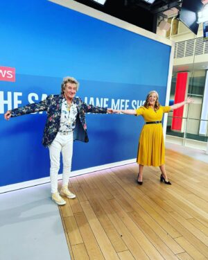 Sarah-Jane Mee Instagram - Thank you @sirrodstewart for bringing some much needed cheer to what has been a pretty grim week in news - great to have Sir Rod in the studio talking about his new summer tour, his pivot from rock to jazz, the #NHS, #BorisJohnson and #Ukraine
Never a dull moment when he is on our screens.  A big thank you from @skynews - we needed this today!