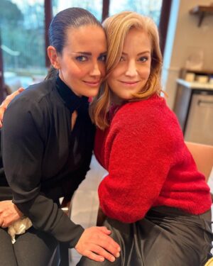 Sarah-Jane Mee Instagram - A brilliant birthday lunch for @gallacherkirsty & @woolyanna1 - well done @natalie_pinkham for getting us all together - it’s like herding cats with work schedules, school pick ups and geographical locations…
I nearly didn’t make it but so glad I did.  SO IMPORTANT to make time for friends - I’m conscious I’ve let this slip lately 🫠
So a power lunch hour appearance from me - #Brentford you sexy beast! ( @owainwalbyoff @natalie_pinkham have said this for years btw 😂) what a great spot @samsriversidew6 @samharrisonlondon - delicious food - not far from Sky HQ so I’ll be back soon
@thebrentfordproject