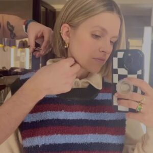 Sarah-Jeanne Labrosse Instagram - Here’s your sign to ; fais donc c’que tu veux. 

La David touch 🪄 @daviddamours.