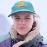Sarah-Jeanne Labrosse Instagram - C’est un bon choix la casquette.