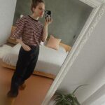 Sarah-Jeanne Labrosse Instagram - C’est un leurre mon lit est jamais fait pis j’ai jamais de chandail propre.