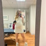 Sarah-Jeanne Labrosse Instagram - Nous aussi on a traversé novembre. 🙋🏼‍♀️