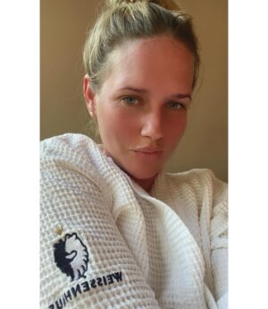 Sarah Knappik Instagram - Wellness tut der Seele gut ❤️
