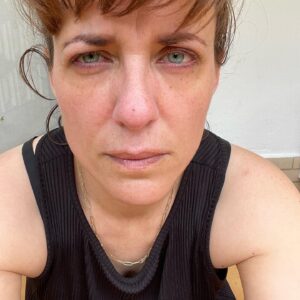 Sarah Kuttner Instagram - Alles zu viel gerade-Gesicht. 
Und ihr? Was sagt euer Gesicht gerade? Happy Sonntag!