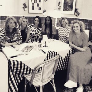 Sarah Parish Instagram - Mafia wives at their quarterly lunch!! @noholdenback @officialnicstep @tracyanno @theangelagriffin @lisafaulknercooks #avemariocoventgarden