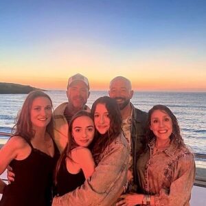 Sarah Parish Instagram - Remembering last weekend in gorgeous St Ives with our mates @rcmk @kimberkp1978  Managed to pack in 3 fantastic, fun filled days and nights before travelling back to London to finish filming Geek Girl. Hit with Norovirus just before my final shot!!! Had to be wrapped early and sent back to hotel. Much better now but still fairly wiped out by it!! What a week.☀️🏄‍♂️🌊🍷🎬🤢🤮😴😴…..🍷@thejimmurray #Matilta #Nelly #StIves #Cornwall #Summer