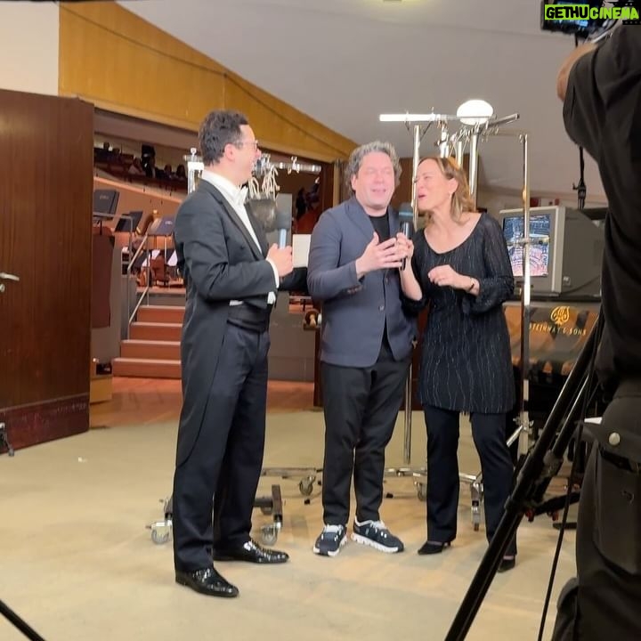 Sarah Willis - 5.9K Likes - An unforgettable Mahler 6! I had a wonderful week with @gustavodudamel 🇻🇪 @berlinphil horns 📯, guest principal & dear friend @andrewbainhorn🐨 and the great Berlin Phil Media cinema broadcast team🎥 Thanks to all of you who tuned in from all over the world - and sent photos! 🙏💖