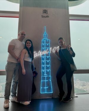 Sarah Willis Instagram - Mozart y Mambo in Taiwan! 📯💃🏻🕺🏻There are no words to express how happy we all are to be together again and Taiwan can expect a huge Cuban party all over the country for the next 10 days. Hope you can all join us if you anywhere near 🇹🇼🐲 #MozartyMambo #HavanaLyceumOrchestra #FamiliaCubana @mnaclub 
Taichung 01.05.2024
Tainan 04.05.2024
Taipei 05.05.2024