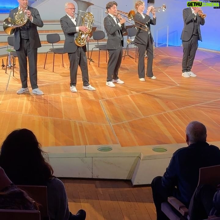 Sarah Willis - 6K Likes - Adored sharing the stage with @canadianbrass tonight - I’ve loved this ensemble for a long time and tonight’s concert in Berlin was just great. Wonderful to see you all and thanks for letting me play along! 📯🎺💖