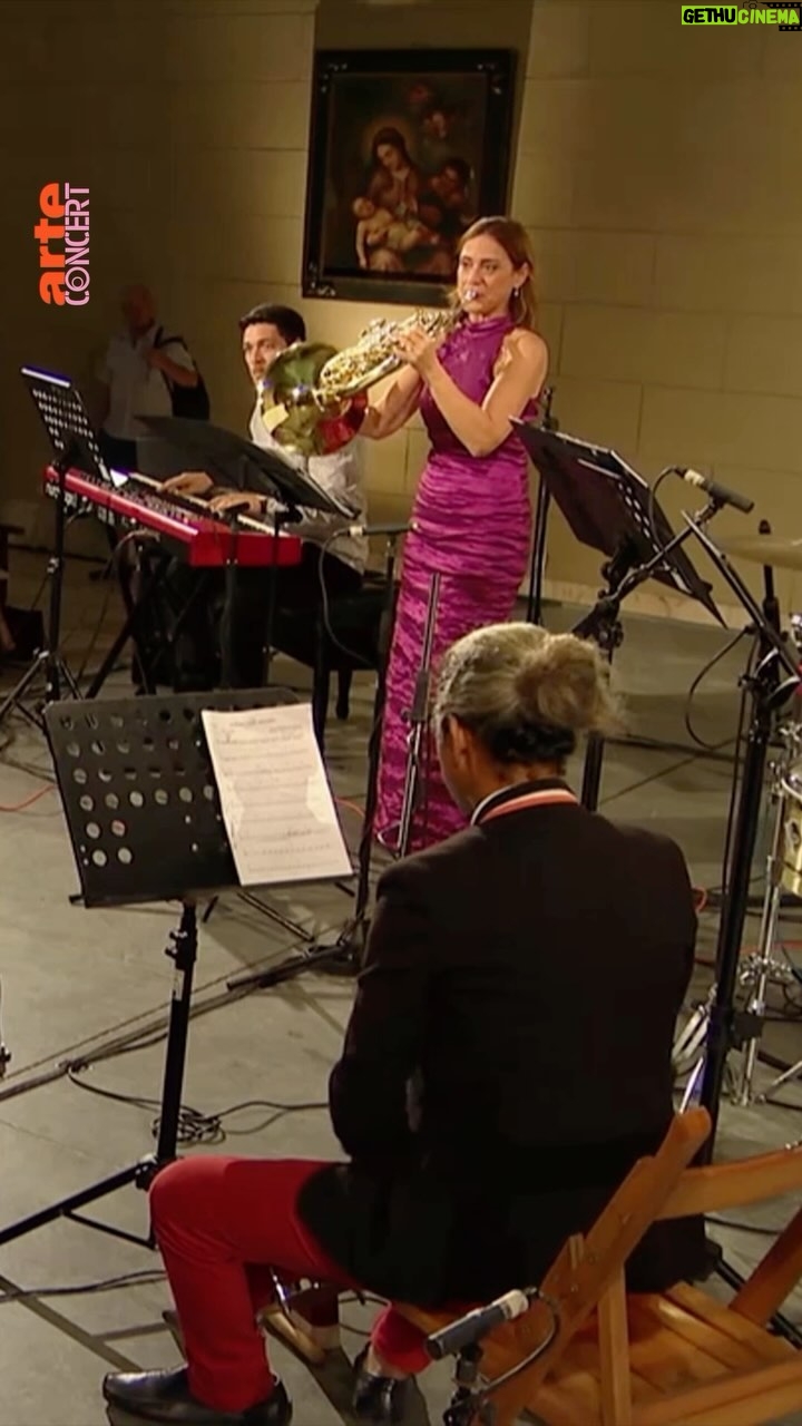 Sarah Willis - 3.2K Likes - Mozart in Havanna? Geht das? Und wie! Wie gut die Kombi aus Mozart’s Klassikern und Mambo klingen kann, beweist Hornistin @hornsarahberlin mit dem @orq.lyceum.habana. Das komplette Replay findet ihr ab sofort in unserer Mediathek – auf arteconcert.com!
.
#mozart #mambo #sarahwillis #havanna #kuba #arteconcert #artetv